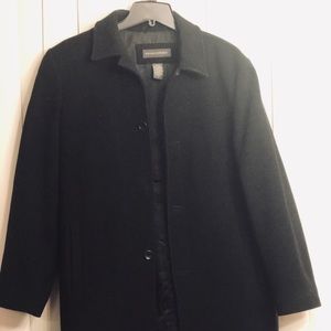 Tailored fit black top coat wool blend
